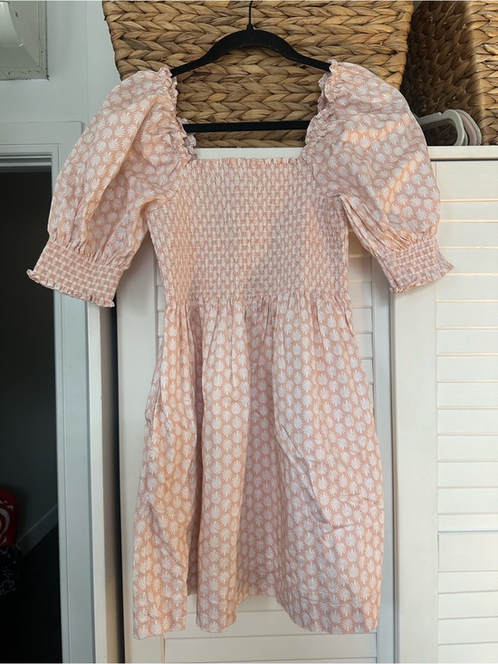 Hill House Home Dresses & Skirts - Hill House Smocked Peach Floral Puff Sleeve Dress